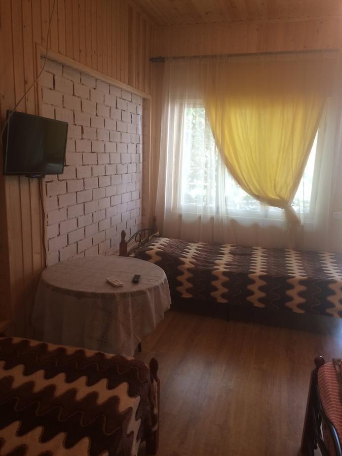 Гостевой Дом "Сария" Hotel Alakhadzi Exterior photo